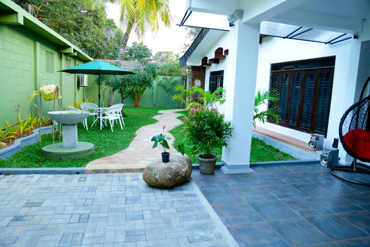 Seven Rich Villa Anuradhapura Exterior foto
